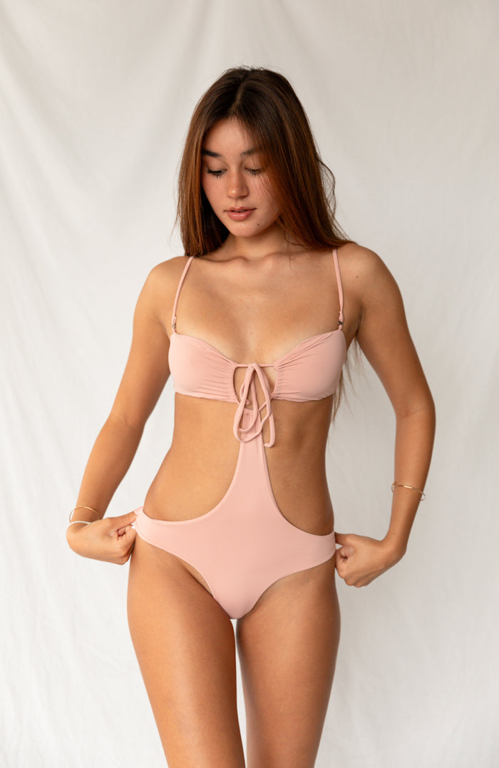 80’s Muse Pink Glamour Keyhole String One Piece